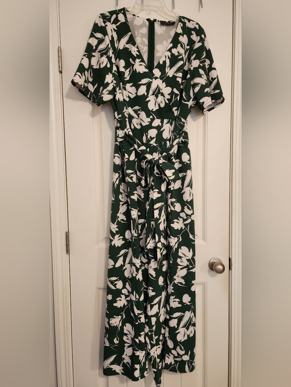 Lane Bryant Green & White Floral Wrap Front Wide Leg Jumpsuit Sz 22 Classy